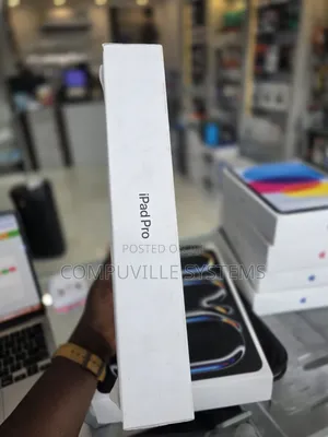 New Apple iPad Pro 13 (2024) 256 GB Black