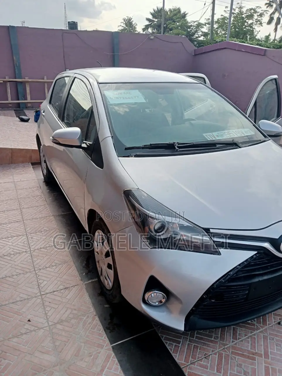 Toyota Yaris L Hatchback 5dr 2017 Gray