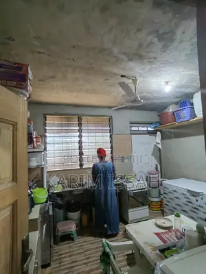 6bdrm House in Kwabre for sale