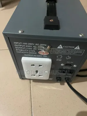 Ssta St-Avr2000va Automatic Voltage Regulator.