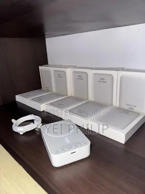 Magnetic Power Bank