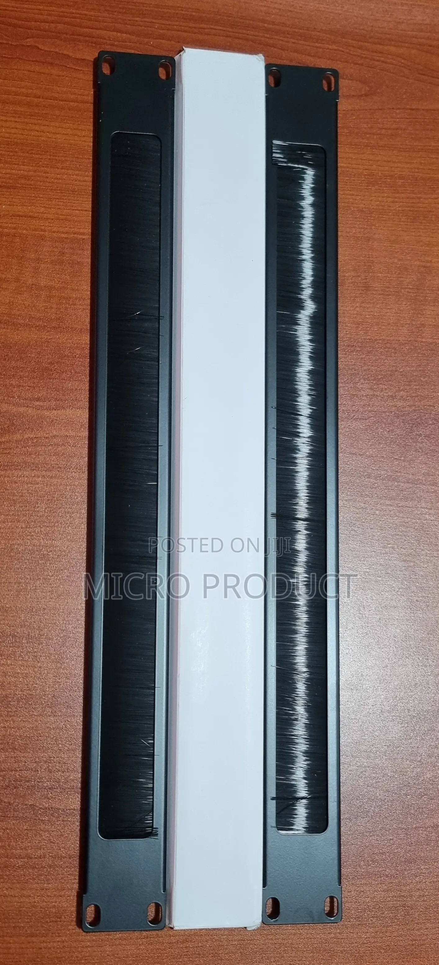 19" 1u Brush Cable Manager