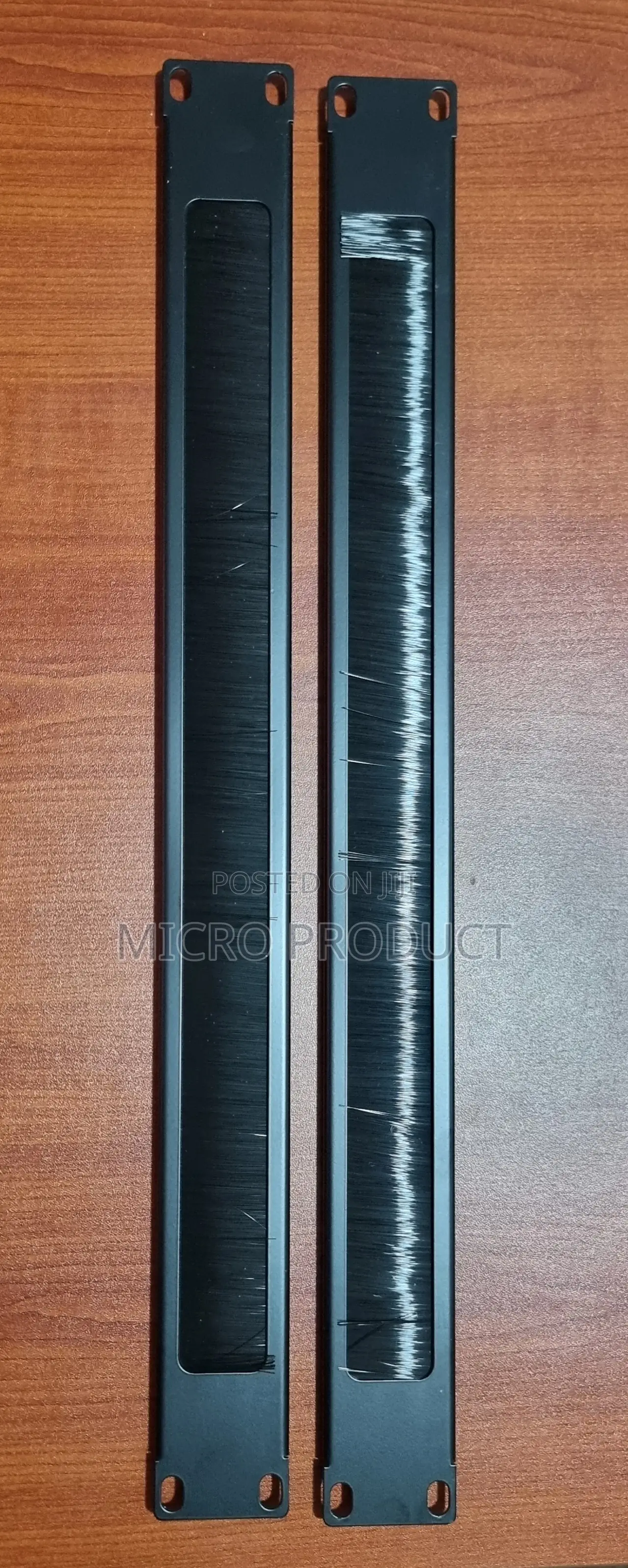 19" 1u Brush Cable Manager