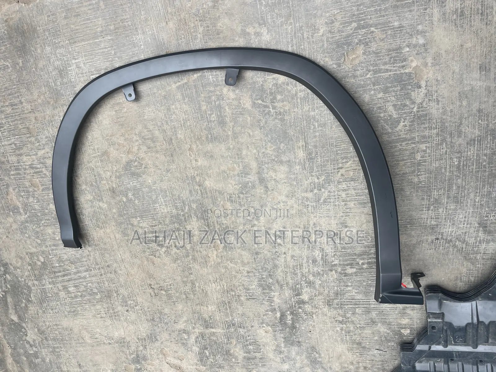 Lexus Rx 350 Fender Moulding