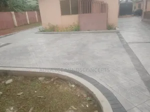 Floor Design (Square Wood With Silver Color)