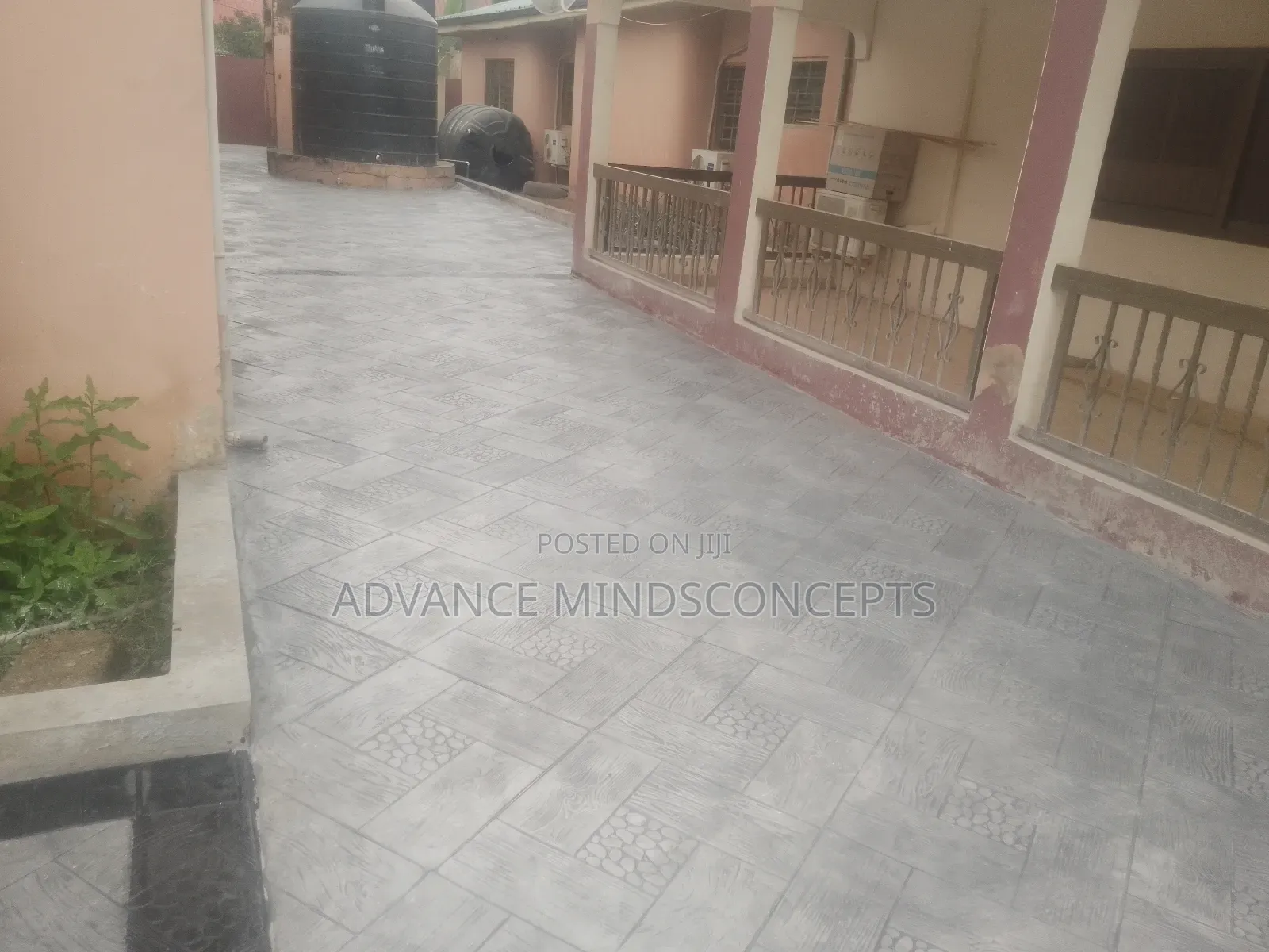 Floor Design (Square Wood With Silver Color)