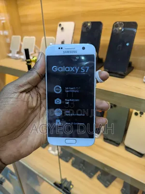 New Samsung Galaxy S7 32 GB White