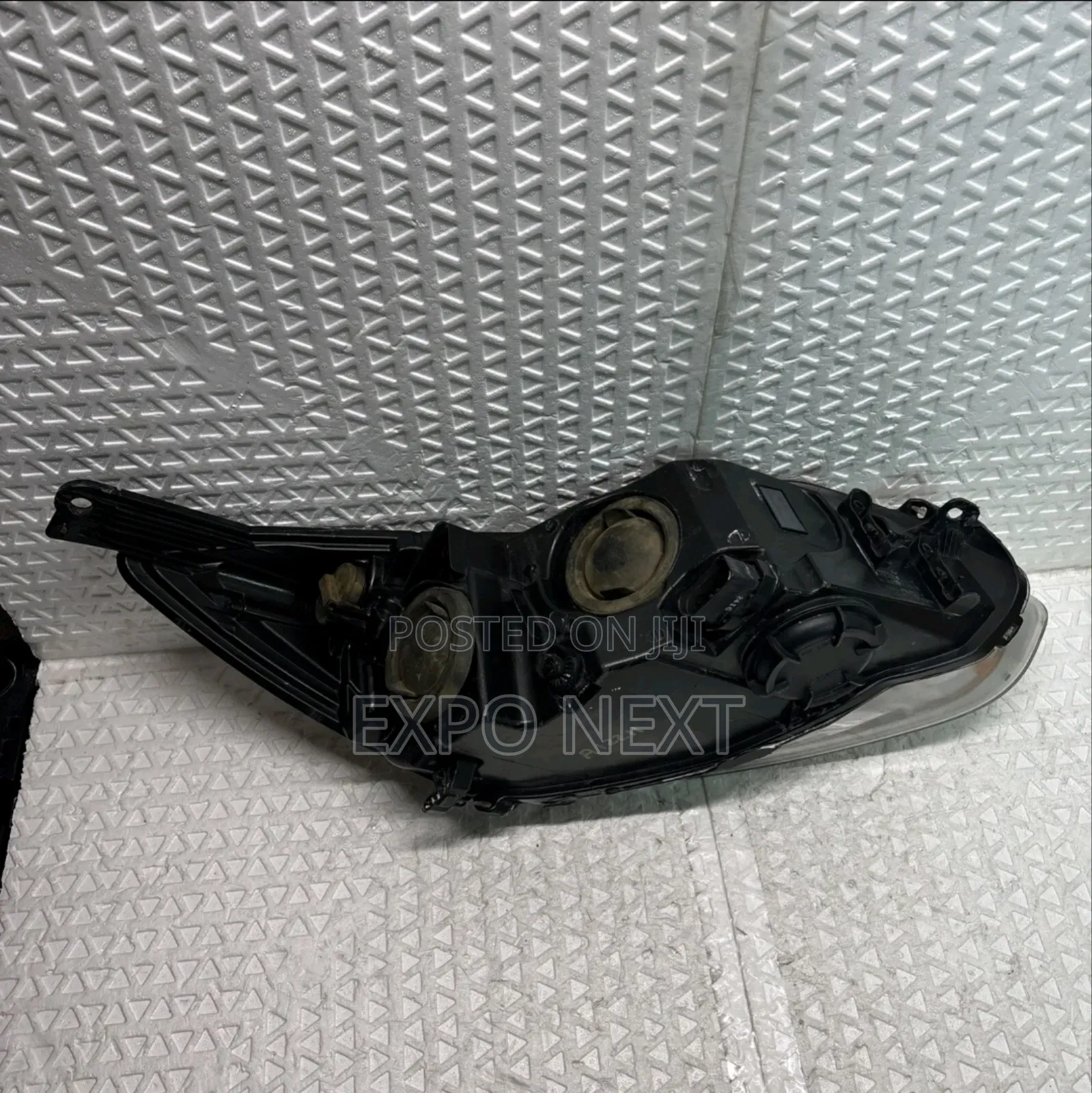 2012-2014 Ford Focus Headlight Halogen Left/Driver Side