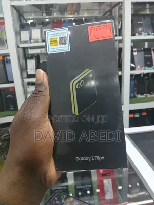 New Samsung Galaxy Z Flip6 256 GB Yellow