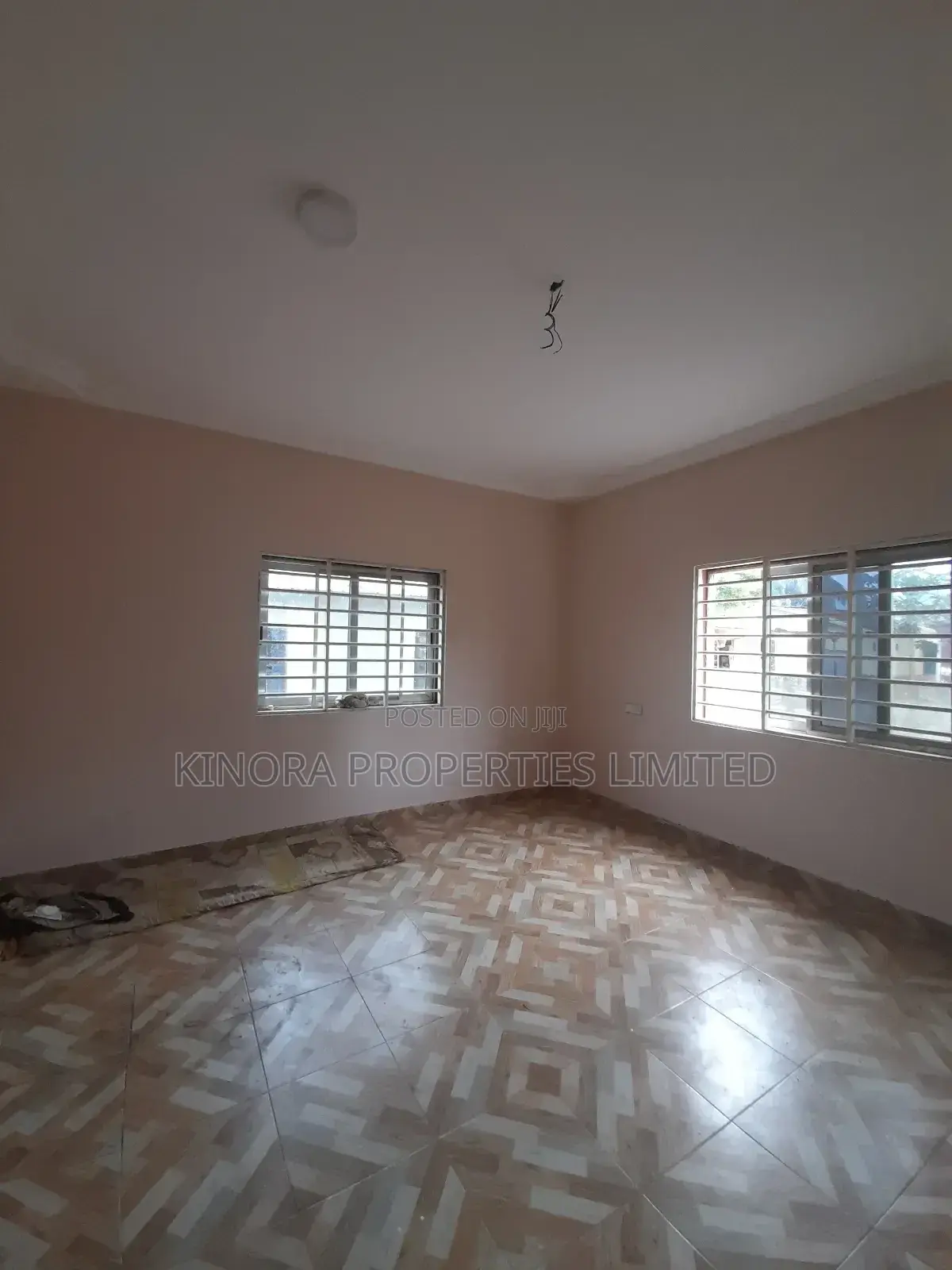 2bdrm Bungalow in Home Away Hotel, Adenta for rent