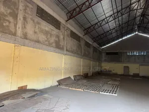 600sqm Warehouse for Rent at Circle