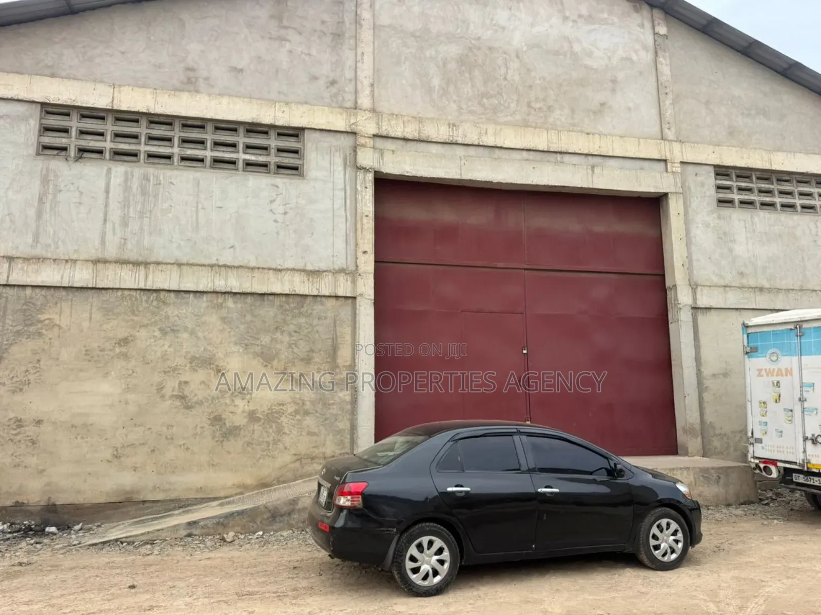 600sqm Warehouse for Rent at Circle
