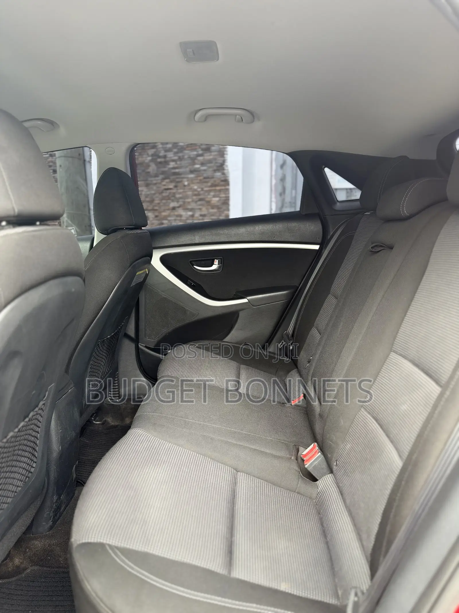 Hyundai Elantra SE 4dr Sedan (1.8L 4cyl 6A) 2015 Red