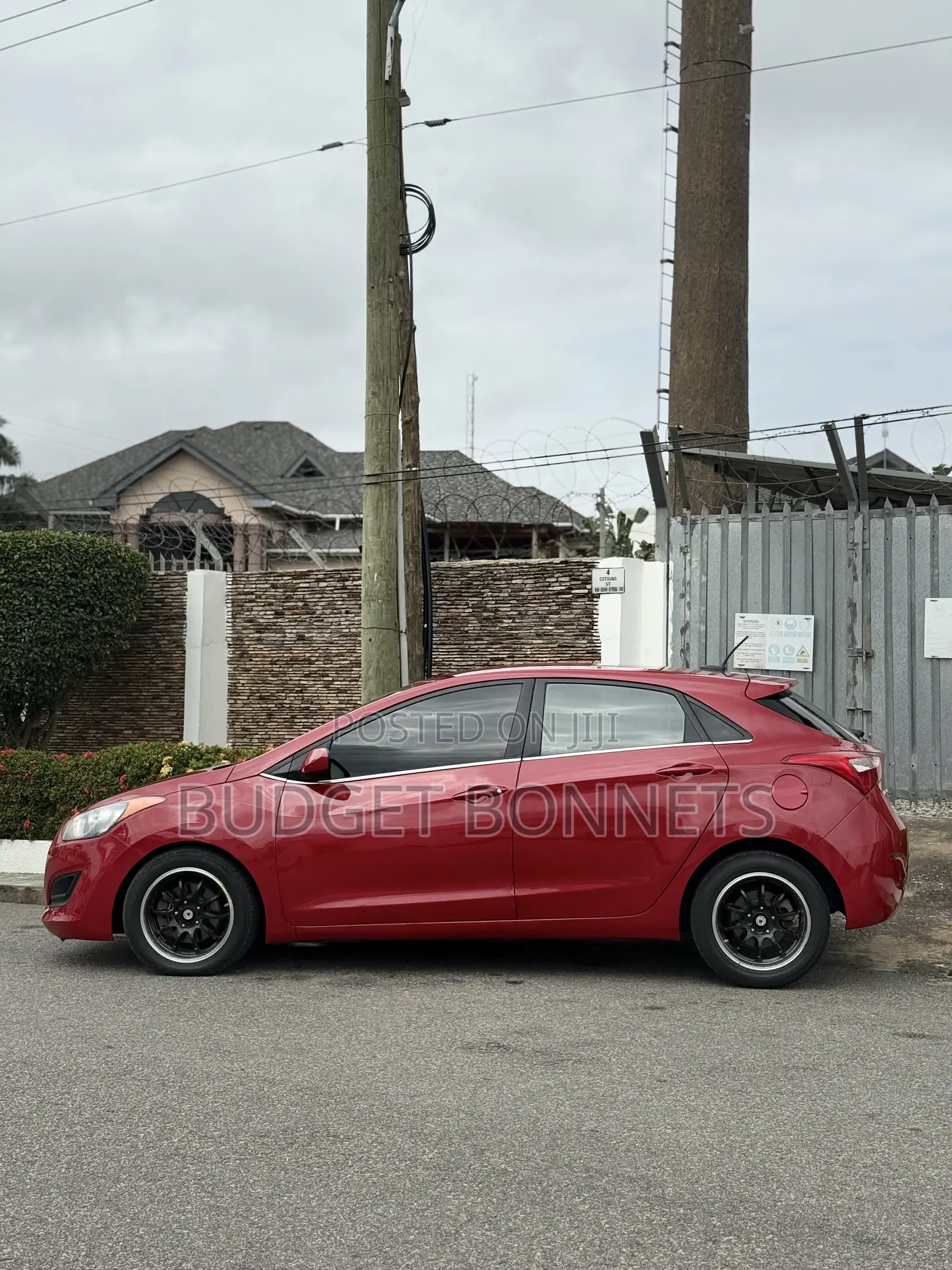 Hyundai Elantra SE 4dr Sedan (1.8L 4cyl 6A) 2015 Red