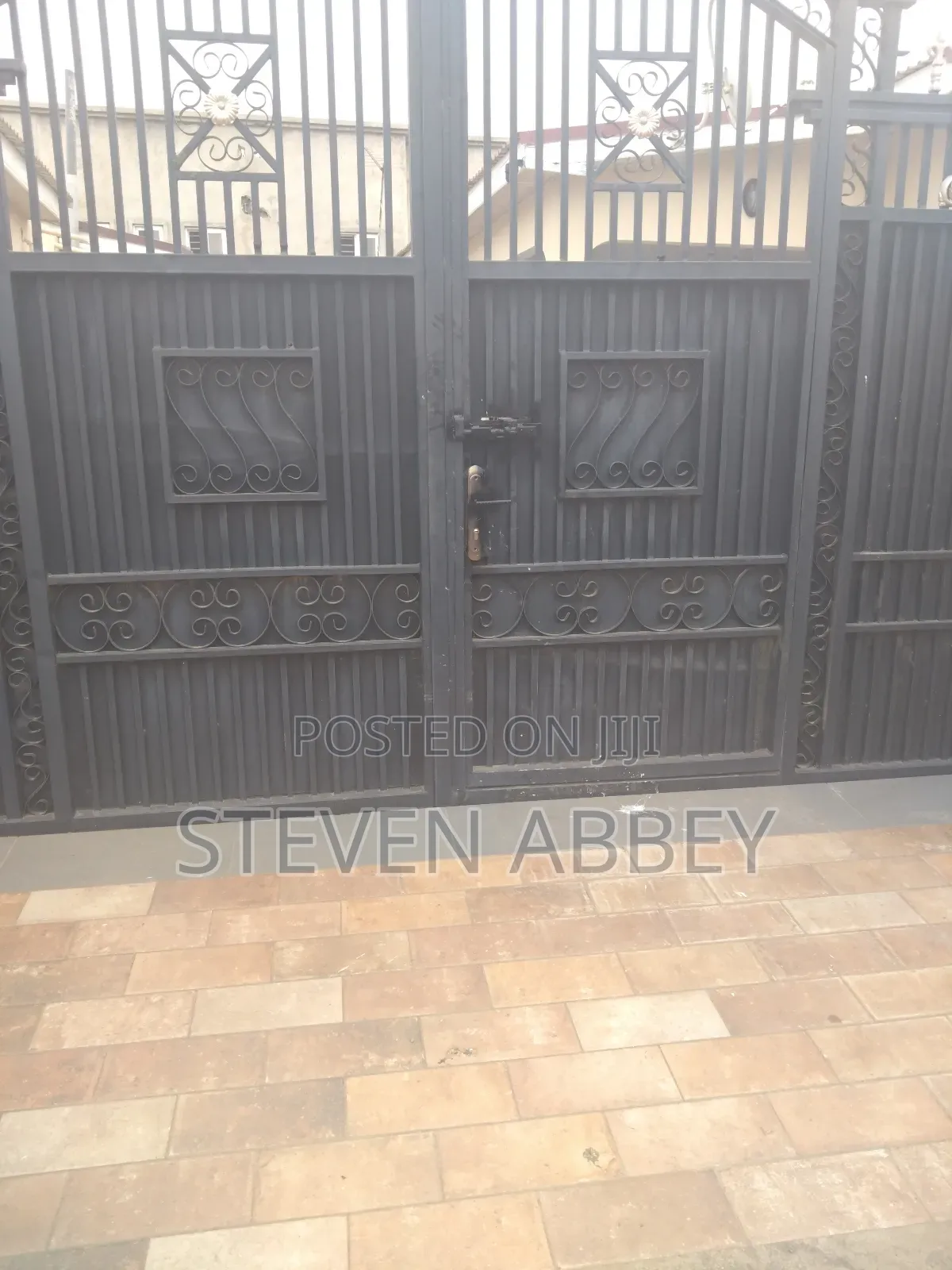 3bdrm Apartment in Adom Agency, Teshie for rent