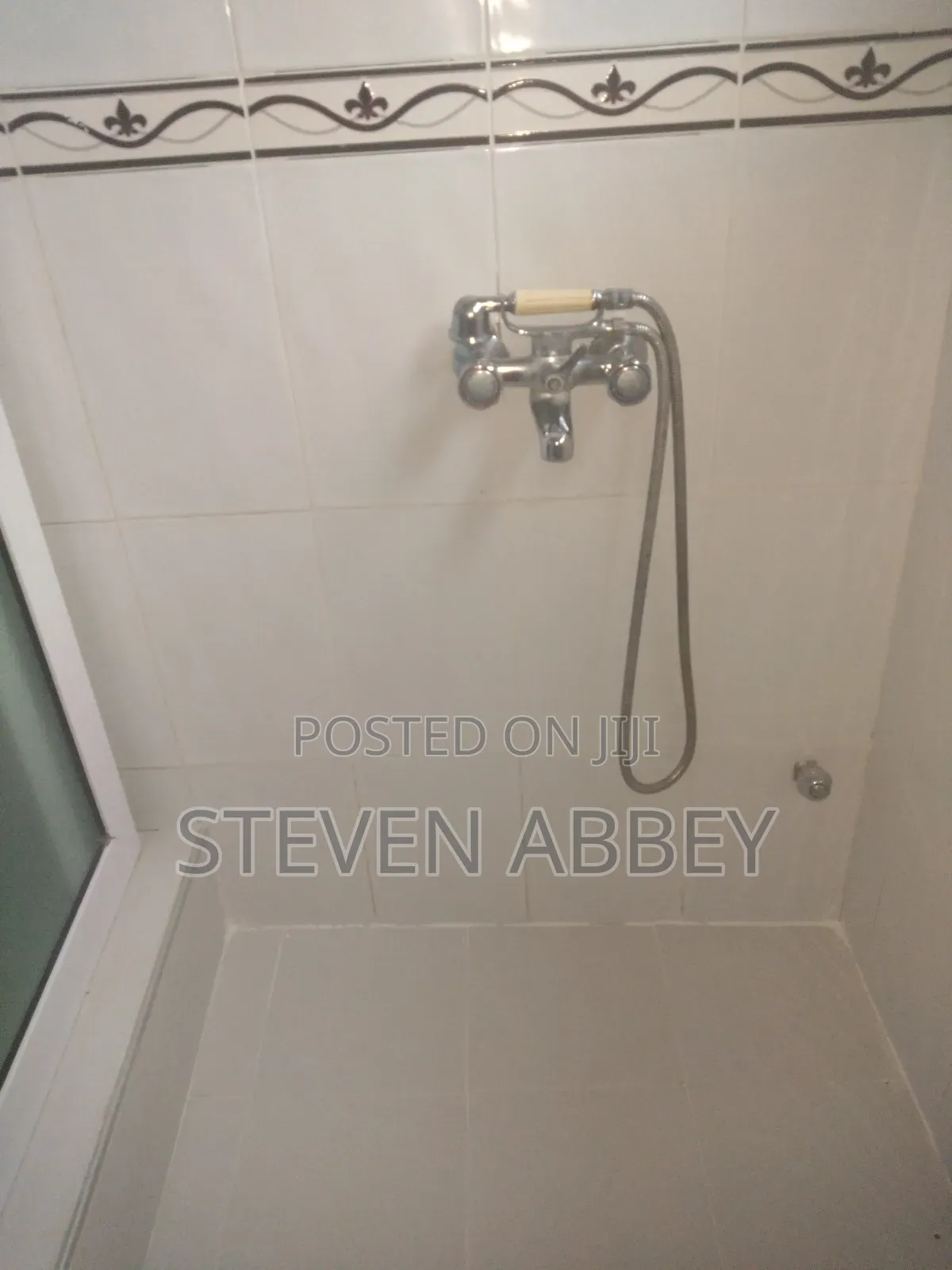 3bdrm Apartment in Adom Agency, Teshie for rent