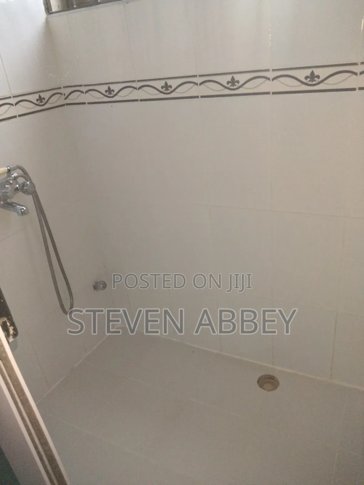 3bdrm Apartment in Adom Agency, Teshie for rent