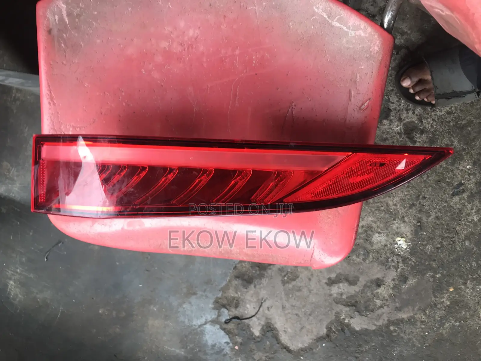 Jaguar F-Pace Taillight
