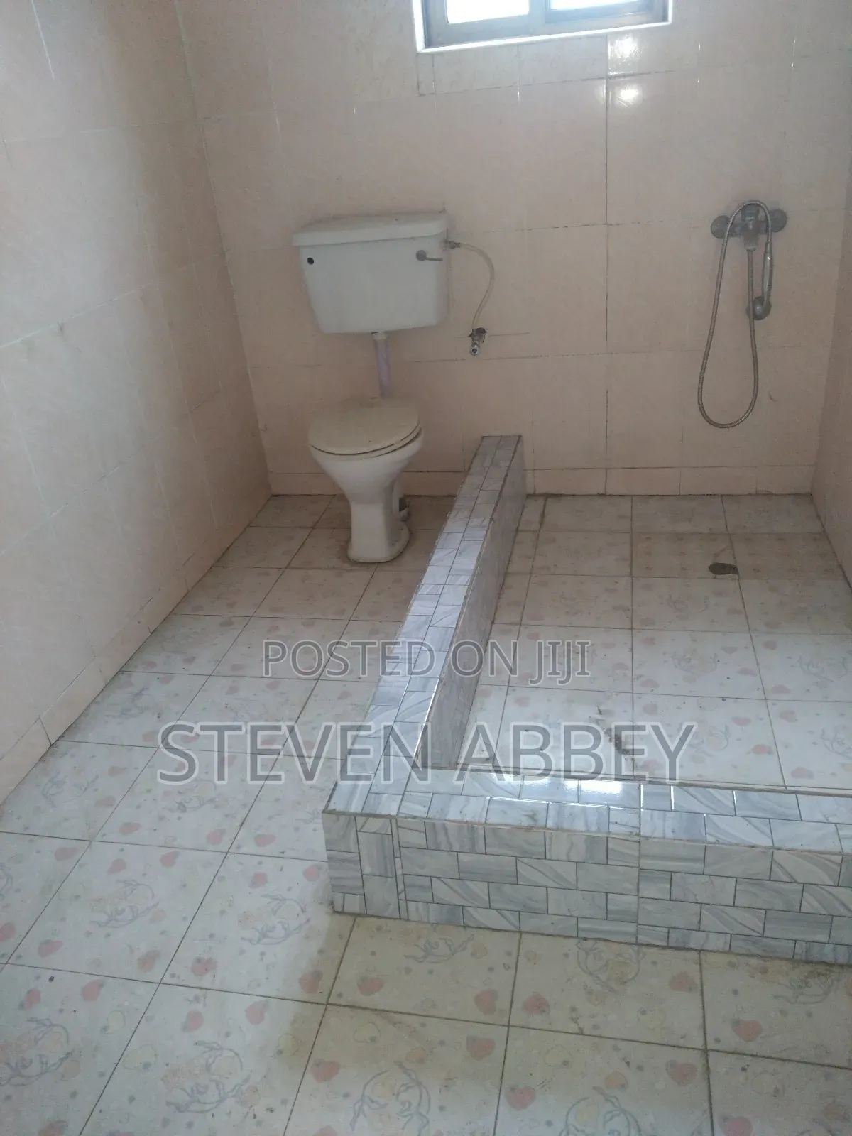 4bdrm Apartment in Adom Agency, Teshie for rent