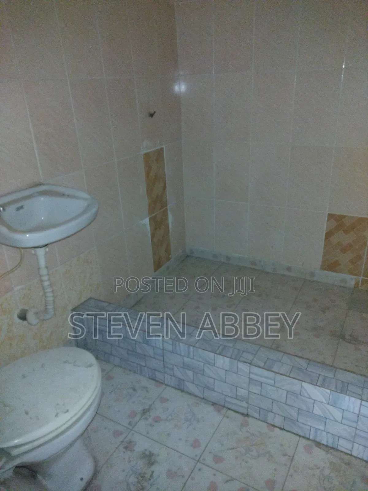 4bdrm Apartment in Adom Agency, Teshie for rent