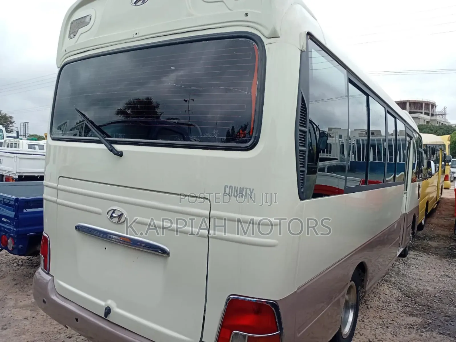 Hyundai County 2015 Grey