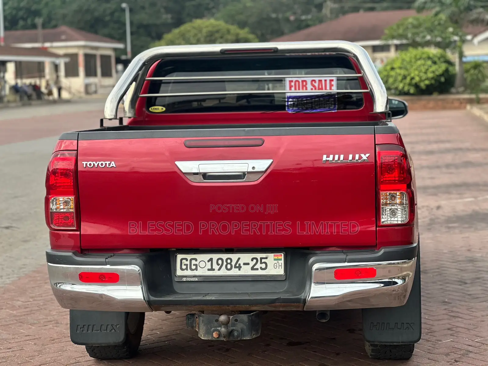 Toyota Hilux SR 4x4 2019 Red