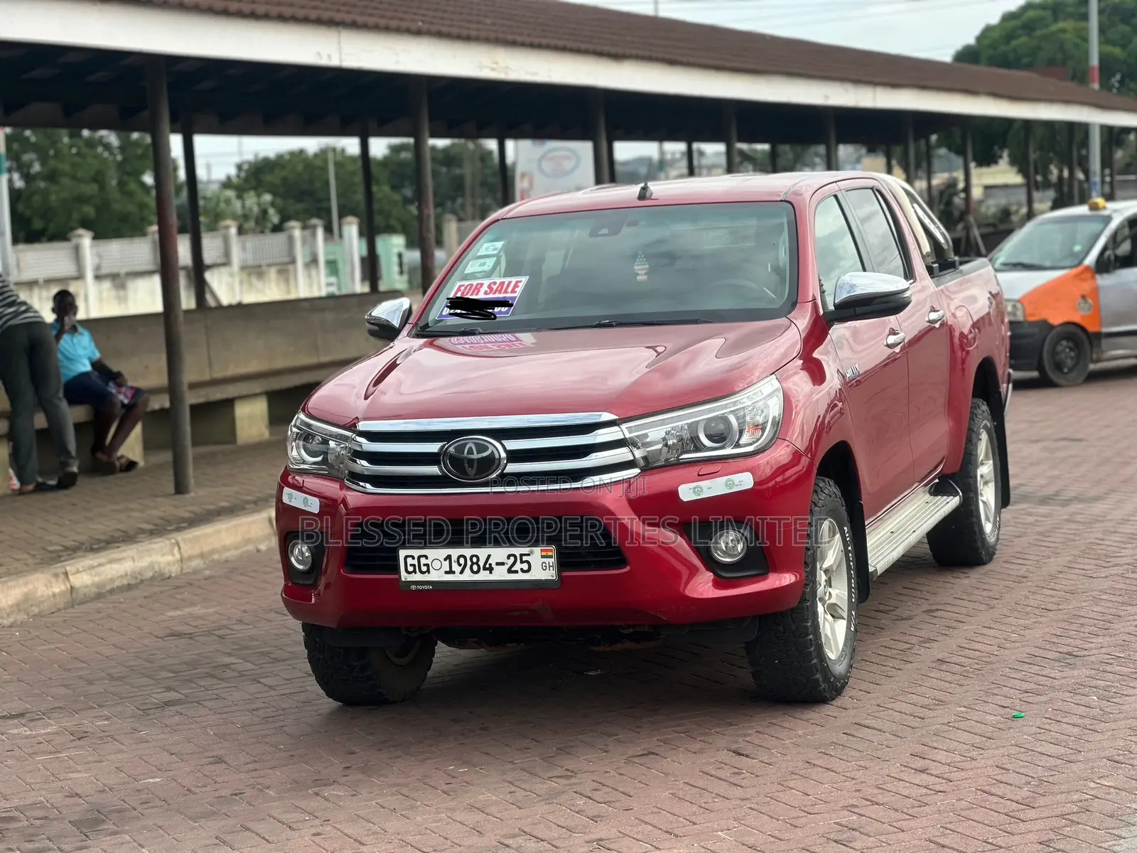 Toyota Hilux SR 4x4 2019 Red