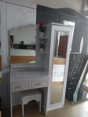 Hunies Dressing Mirror