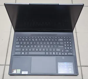 Laptop MSI Stealth 16 AI Studio 32GB AMD Ryzen 9 SSD 1T