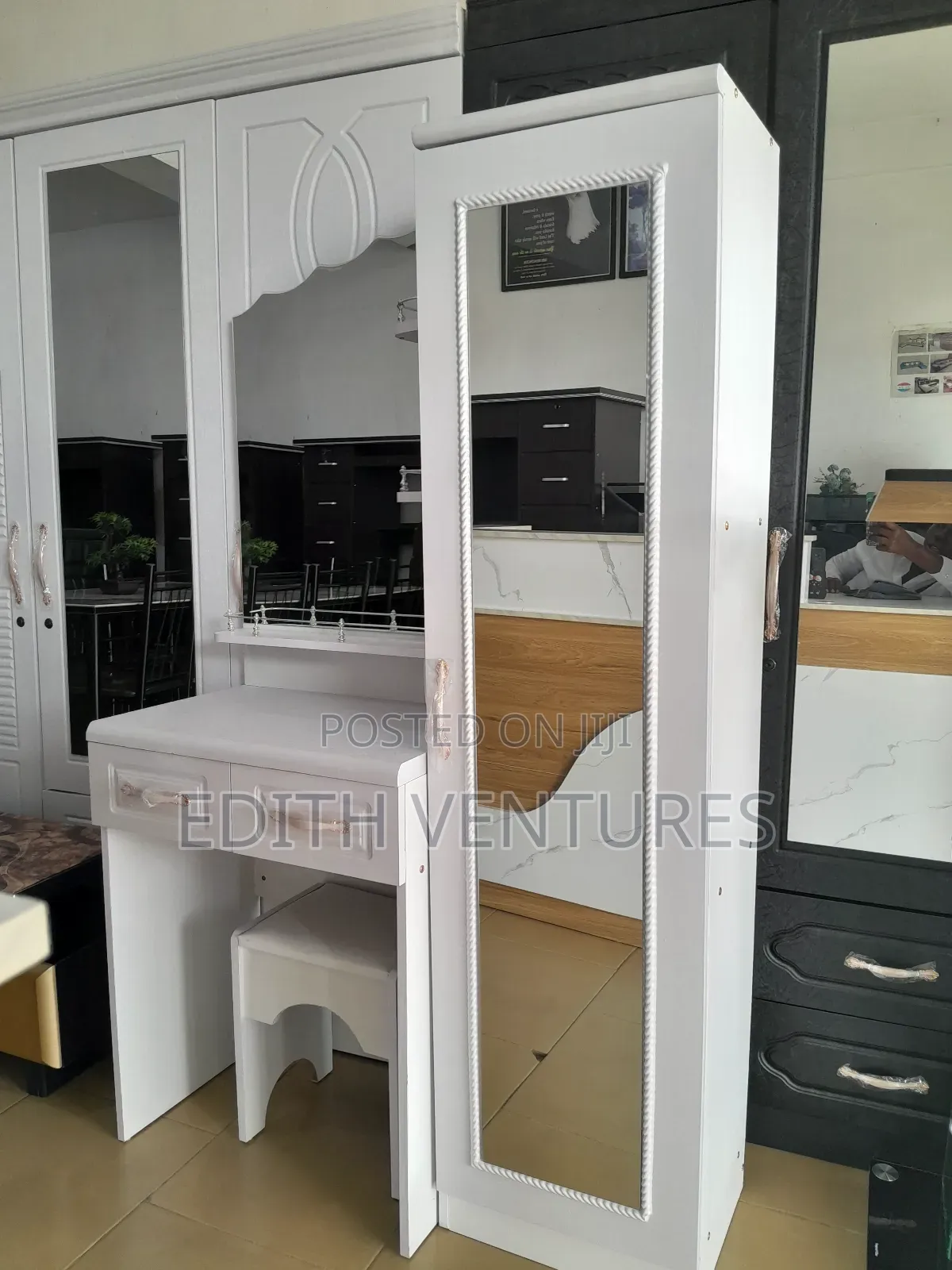 Deluxe Dresser Set