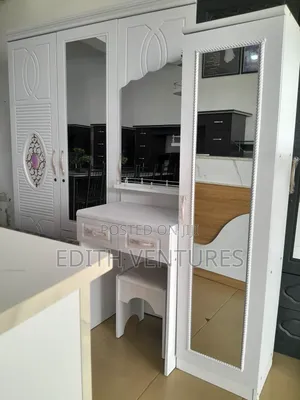 Tricumum Dressing Mirror