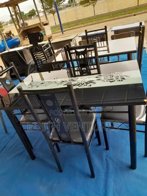 4 Seat Dining Set(4 Seater Dining Set)
