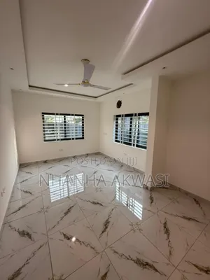 2bdrm Apartment in Community 19, Tema Metropolitan for rent