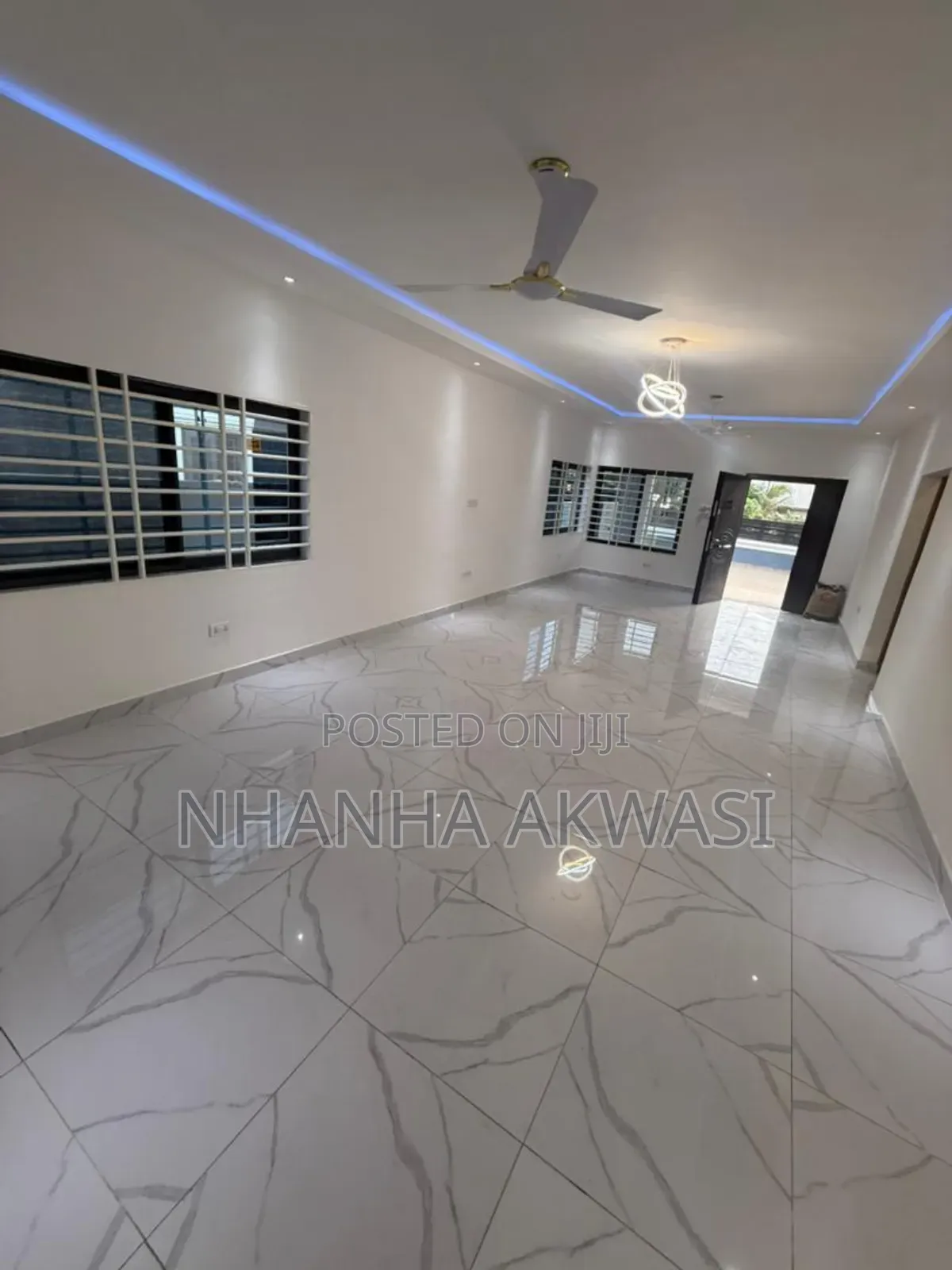 2bdrm Apartment in Community 19, Tema Metropolitan for rent