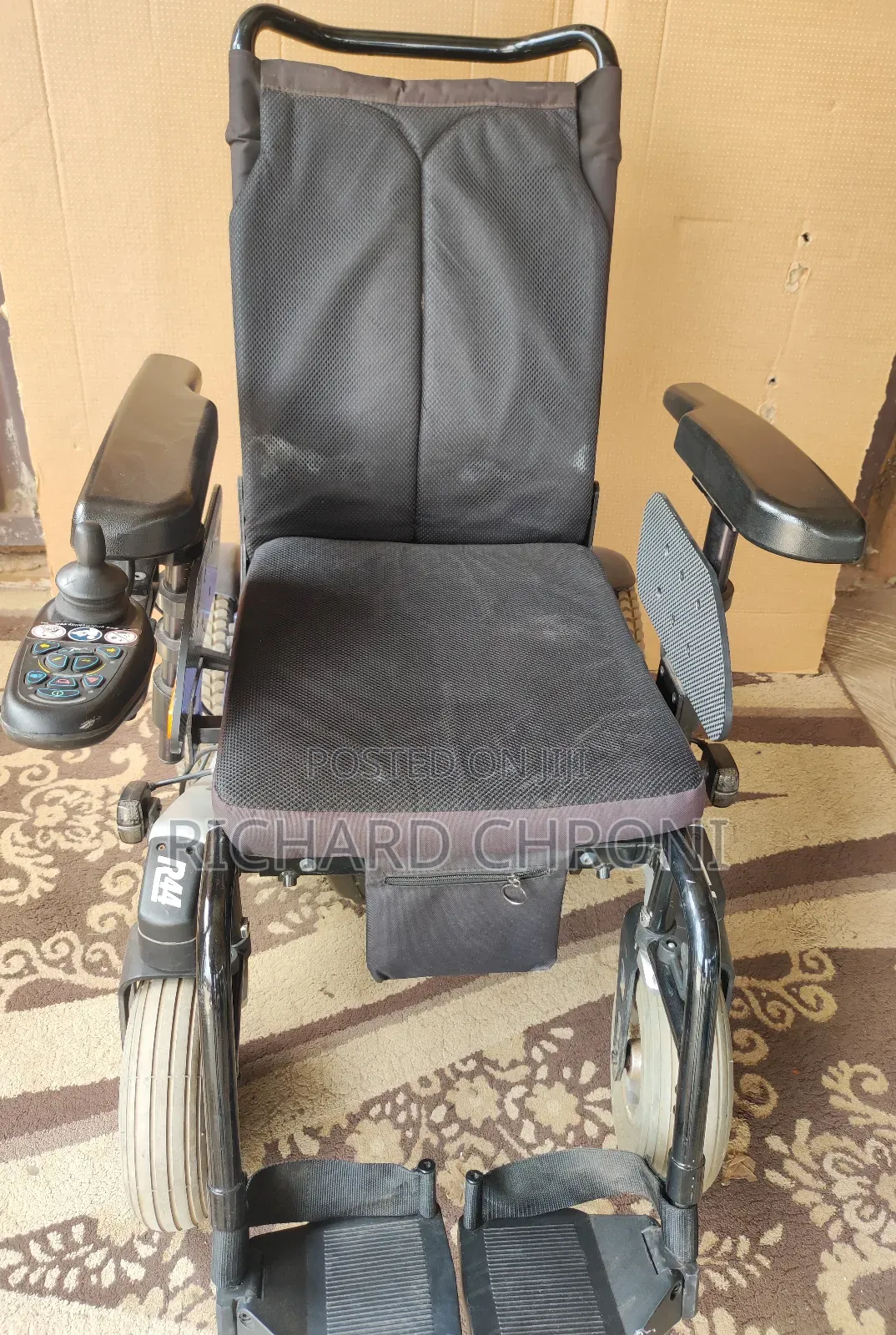Adjustable Electronic/Electric Wheelchair