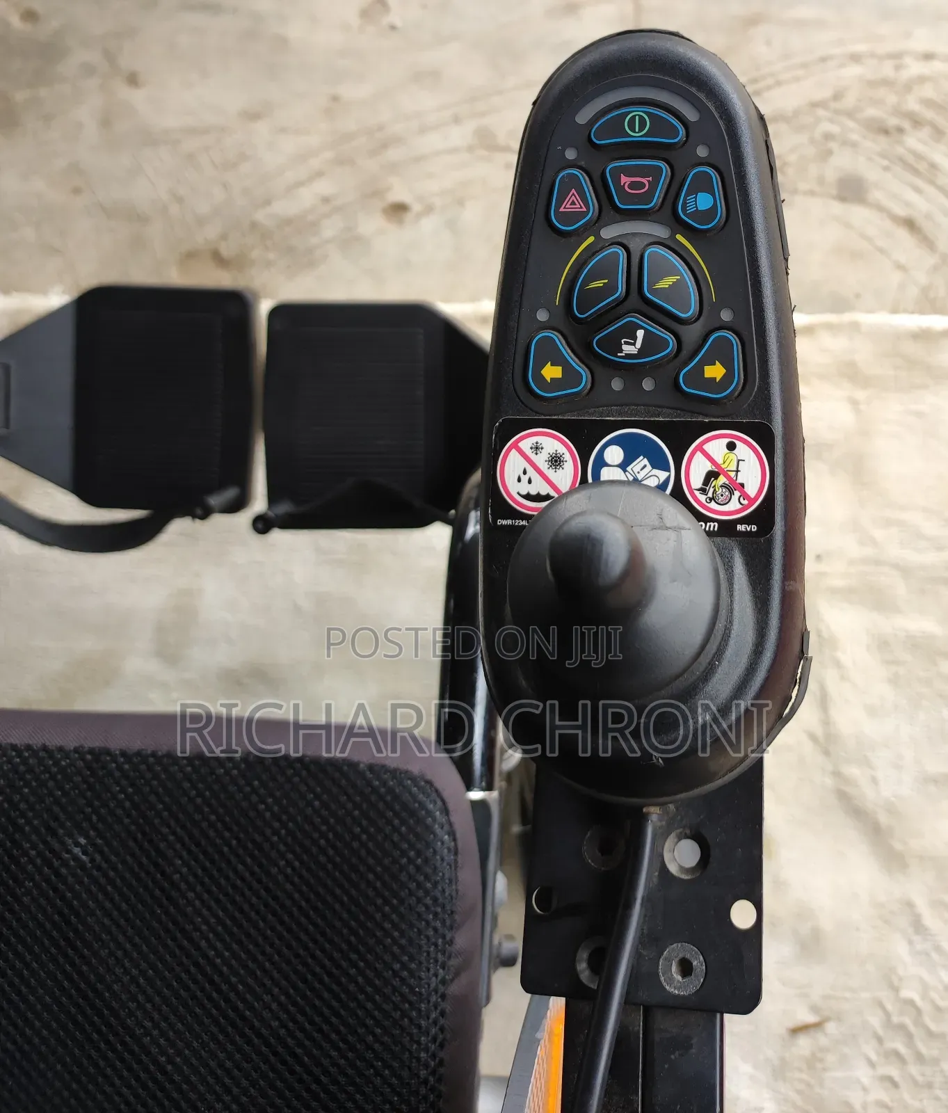 Adjustable Electronic/Electric Wheelchair