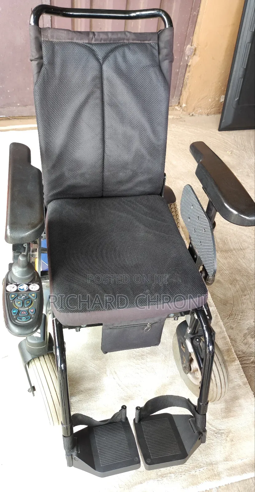 Adjustable Electronic/Electric Wheelchair