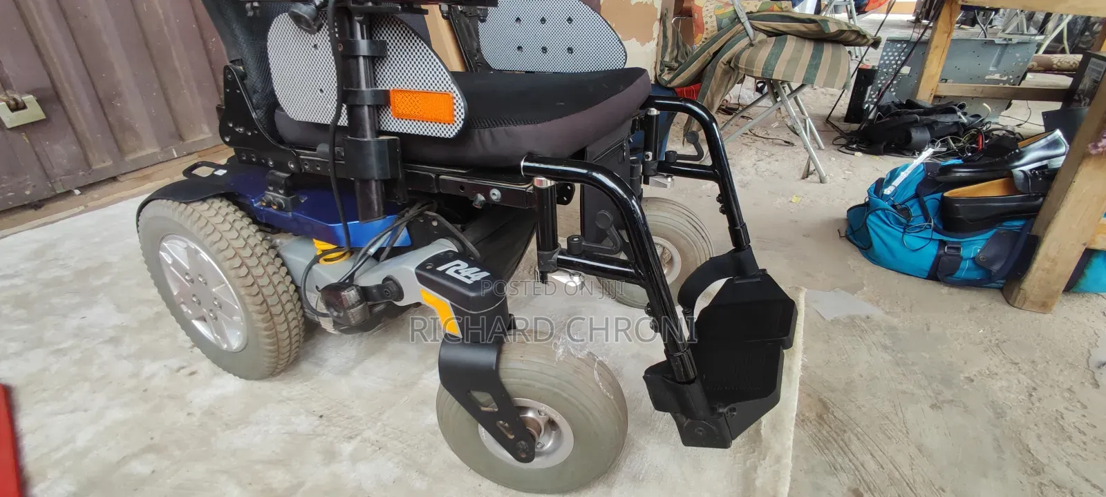 Adjustable Electronic/Electric Wheelchair
