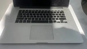 Laptop Apple MacBook Pro 2015 16GB Intel Core I7 HDD 1T