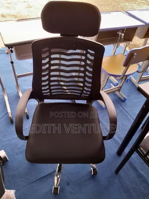 Close Area Chairs