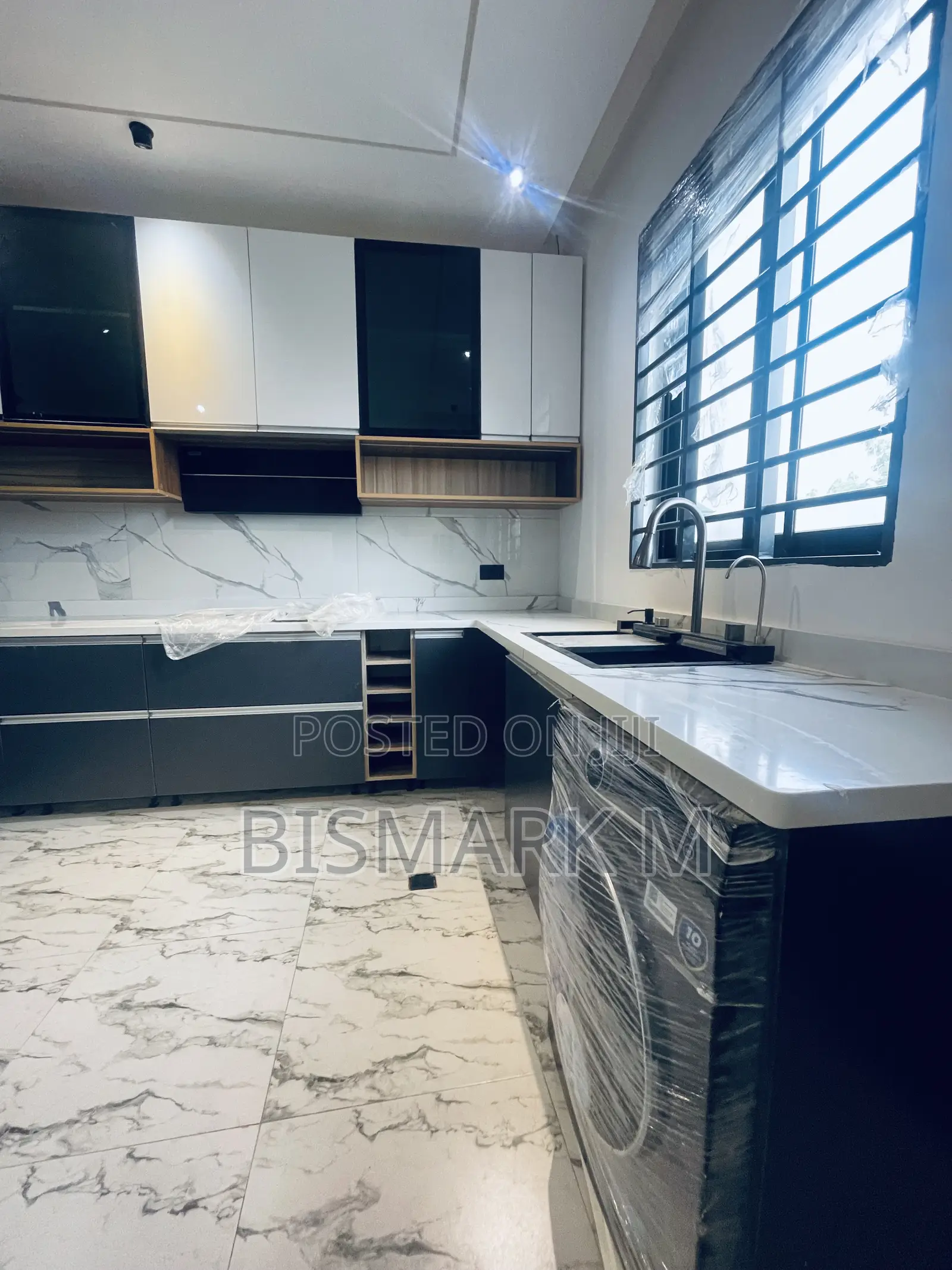 3bdrm House in Ashaley Botwe for sale