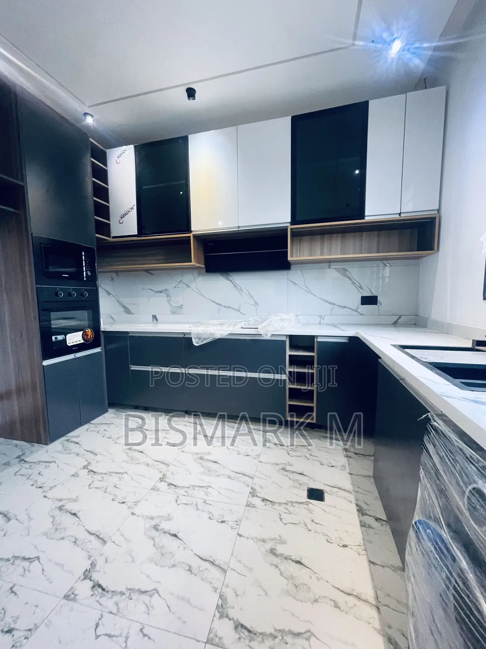 3bdrm House in Ashaley Botwe for sale