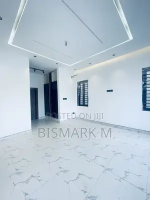 3bdrm House in Lakeside Estate, Ashaley Botwe for sale