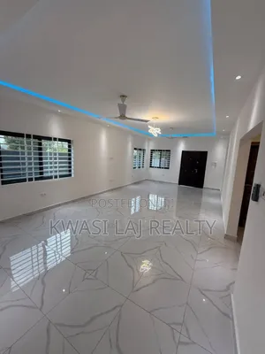 3bdrm House in Pokuase Ablekuma for sale