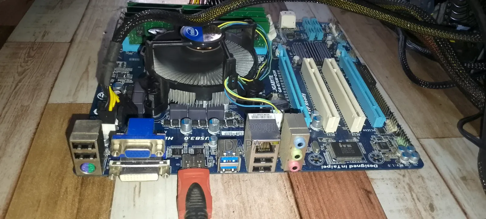 3rd Gen. Gigabyte-B75m-D3h Motherboard + I7-3770 