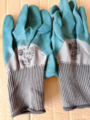 Hand Gloves - Quality Slip Resistant Gloves.