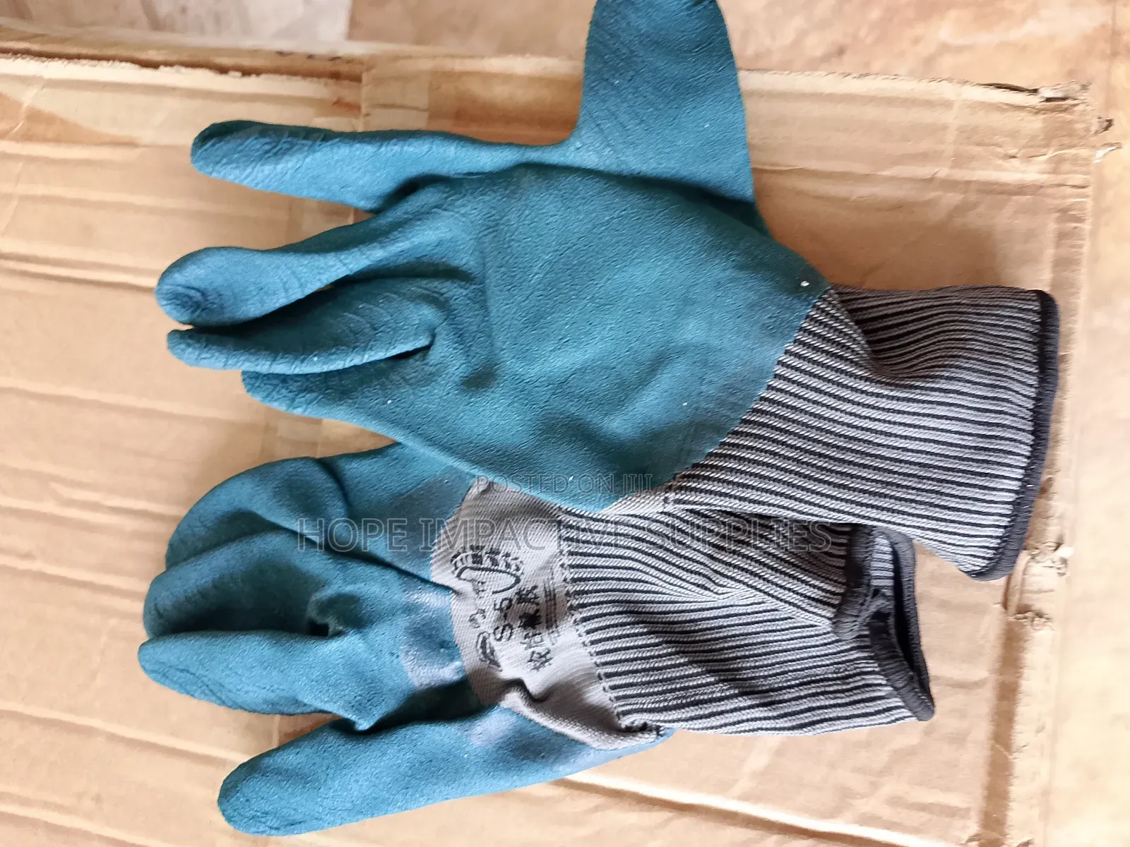 Hand Gloves - Quality Slip Resistant Gloves.
