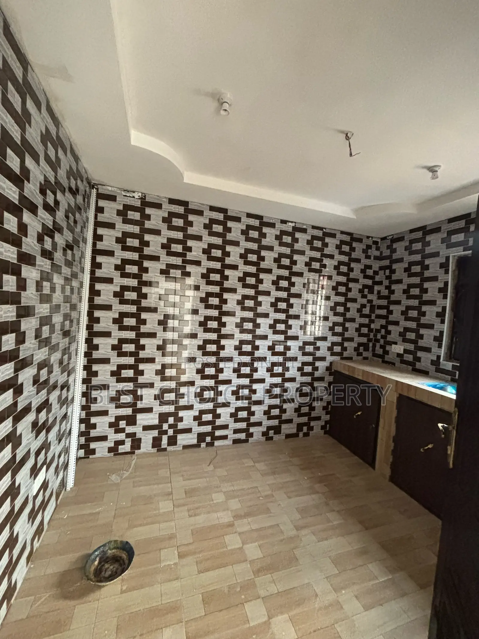 Chamber and Hall Sc Adenta Frahfraha