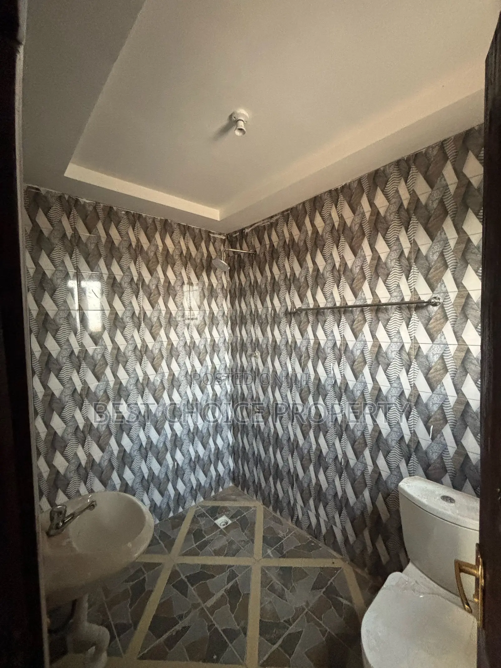 Chamber and Hall Sc Adenta Frahfraha