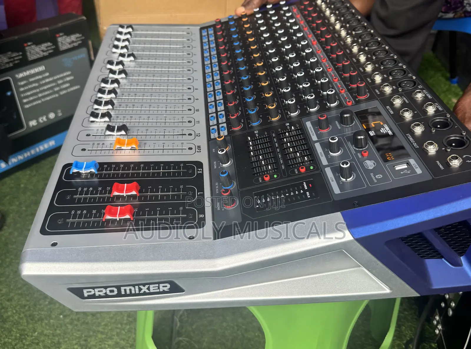 Powered Mixer Kv -12 Channel Yamaha